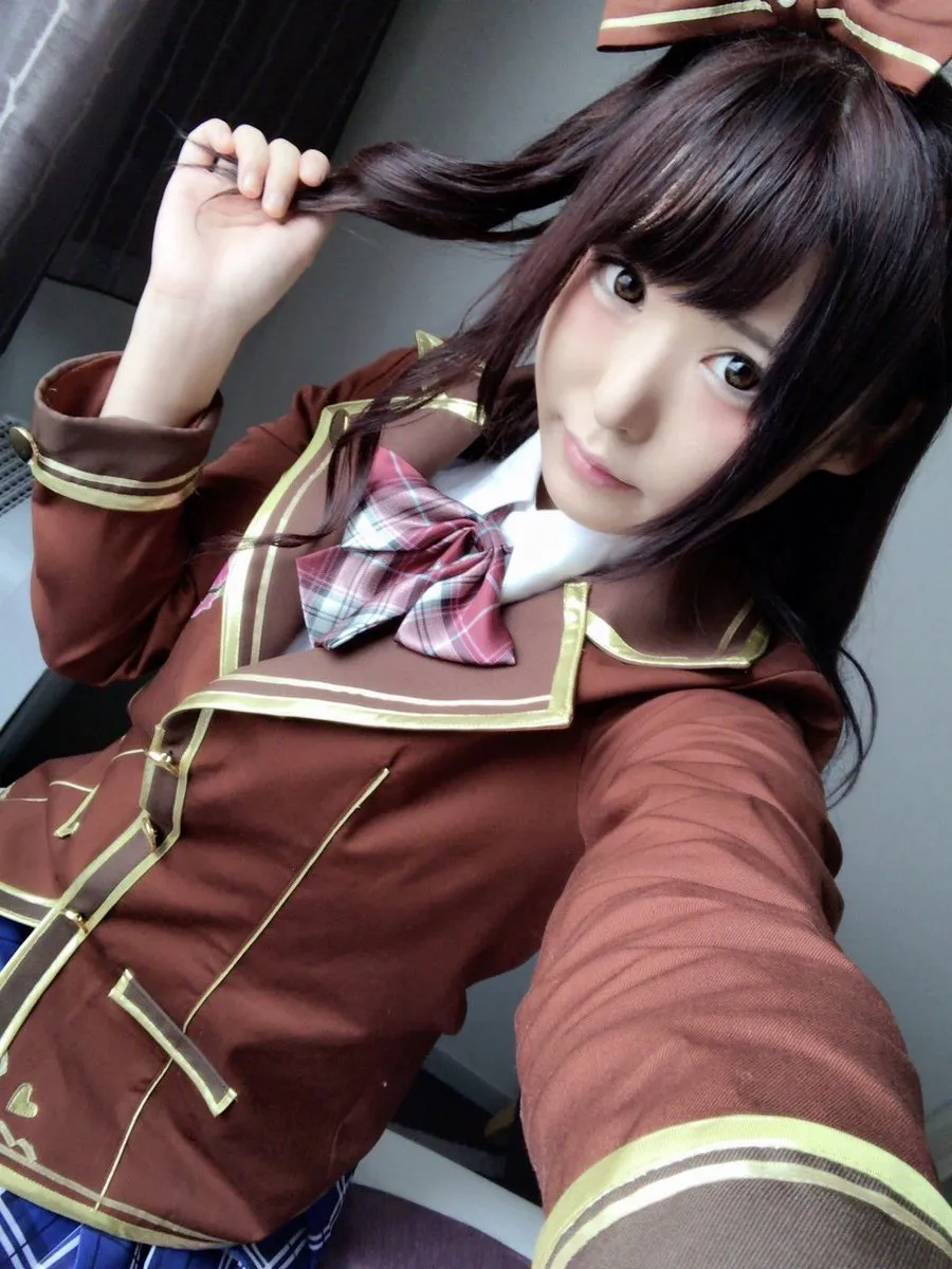 AV女优蹭热点-偶像大师灰姑娘女孩演唱会AV女优あず希出COS蹭热点引发讨论-绝对领域
