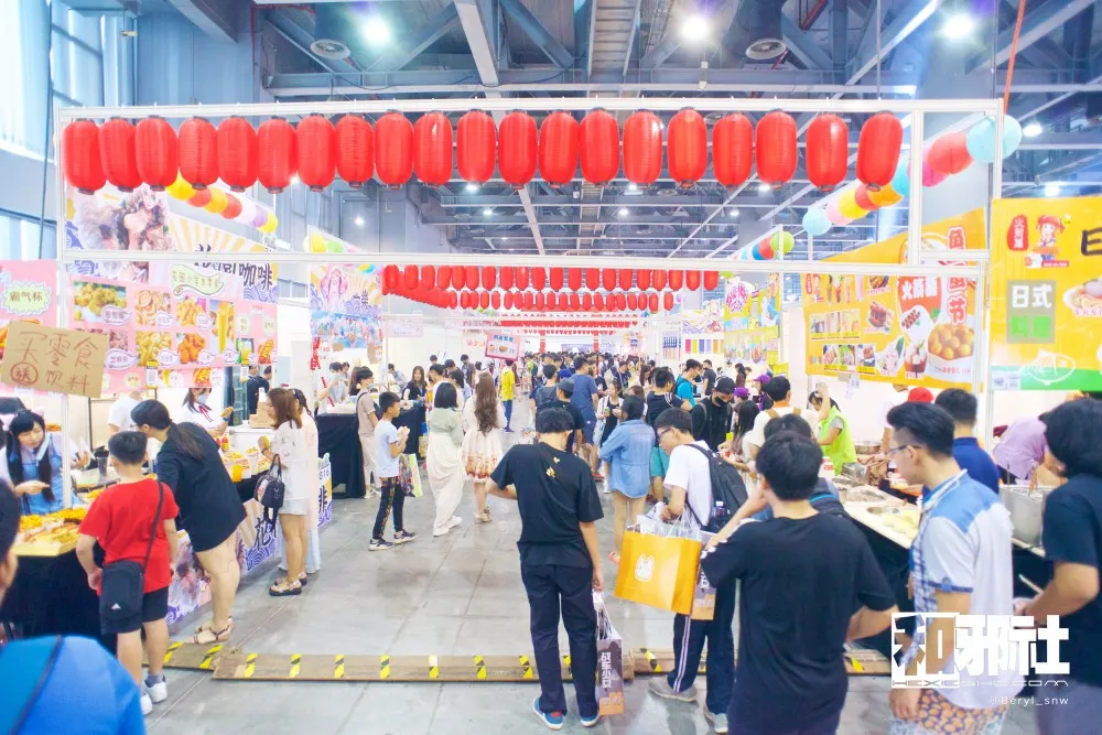厂商诚意满满 妹子争奇斗艳-广州萤火虫Cosplay 图报 + 游场手记