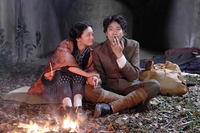 《何日君再来》首映会　向井理二度弄哭尾野真千子 妙龄女星饰演三个孩子的妈　向井理称赞尾野真千子好像自己的外婆　-绝对领域