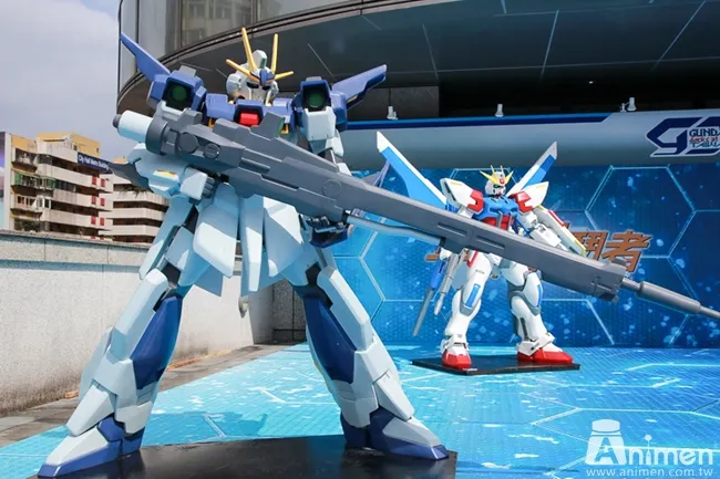 【现场直击】巨型钢弹＆萨克现身台北！钢弹展【GUNDAM docks at TAIWAN】限期登场