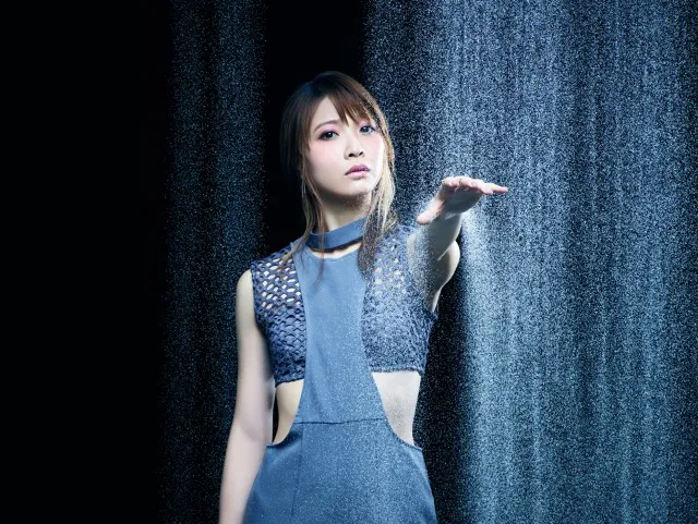 实力派歌手「May'n」第15张单曲《You》确定在2月7日上市，试听音乐影像率先曝光！-绝对领域