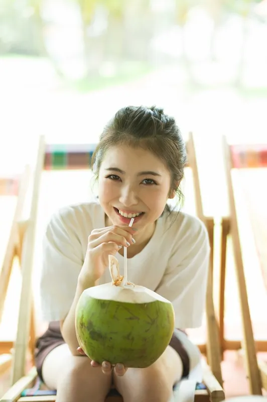 滨边美波 写真年历