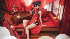 《明日方舟》岁红霞–陈cosplay-绝对领域
