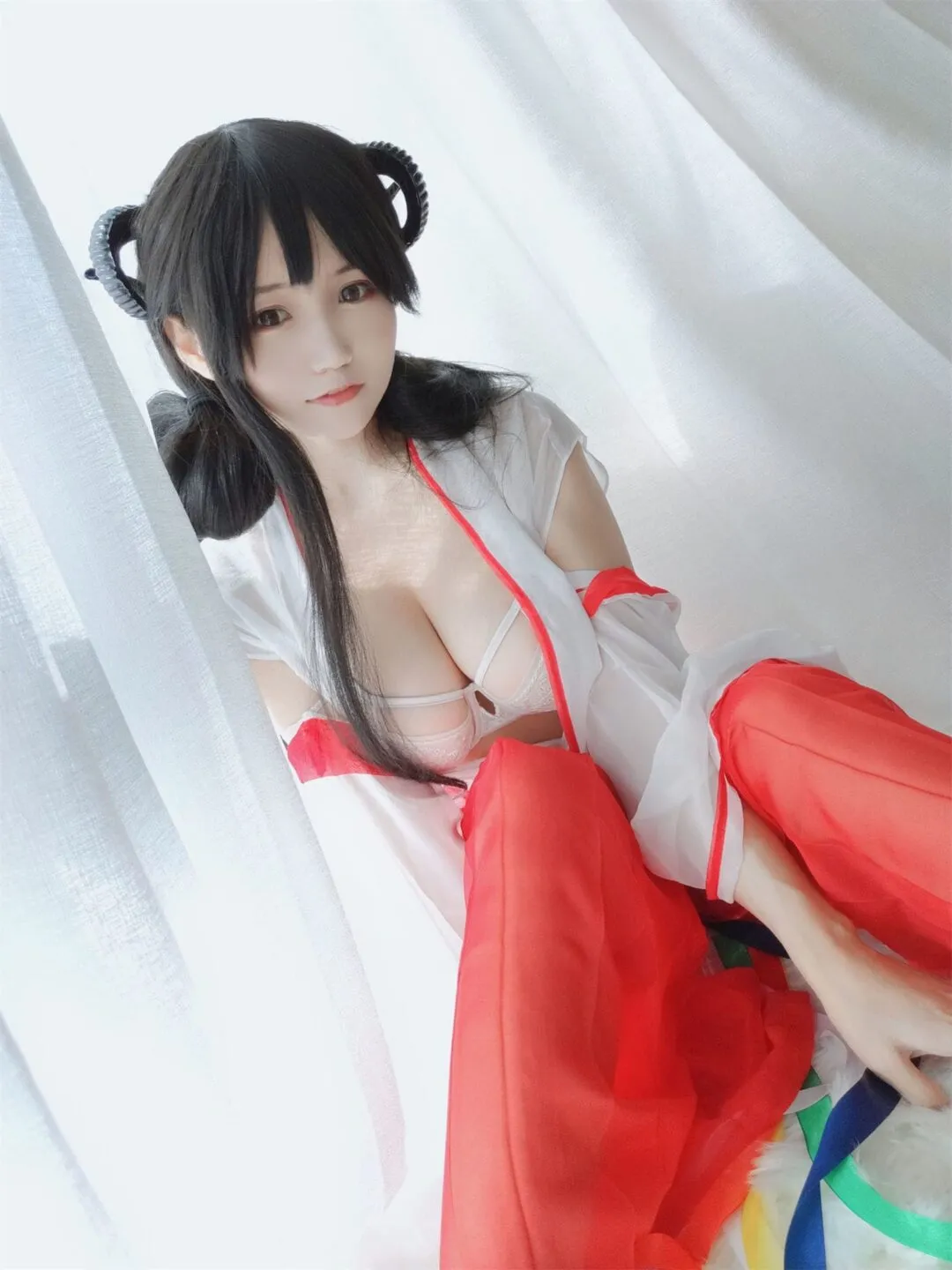 巨乳巫女美少女性感私房写真-3