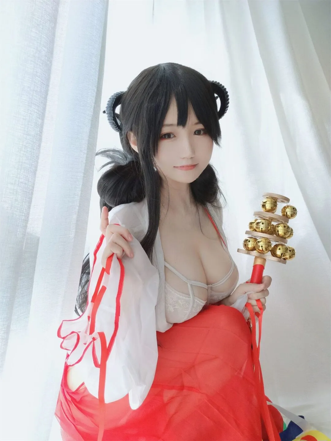 巨乳巫女美少女性感私房写真-23