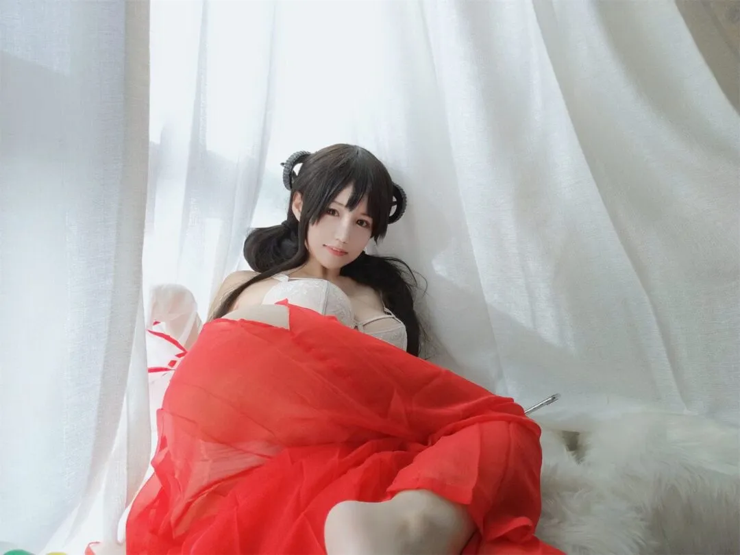 巨乳巫女美少女性感私房写真-30