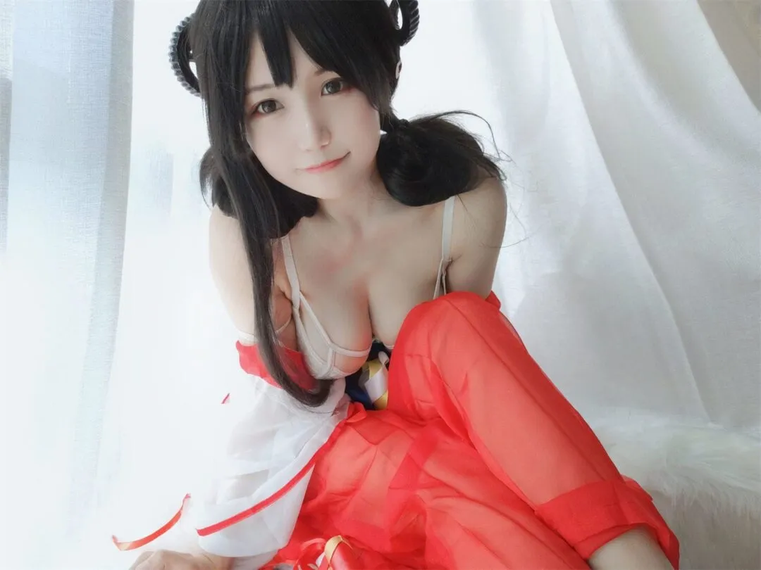 巨乳巫女美少女性感私房写真-33