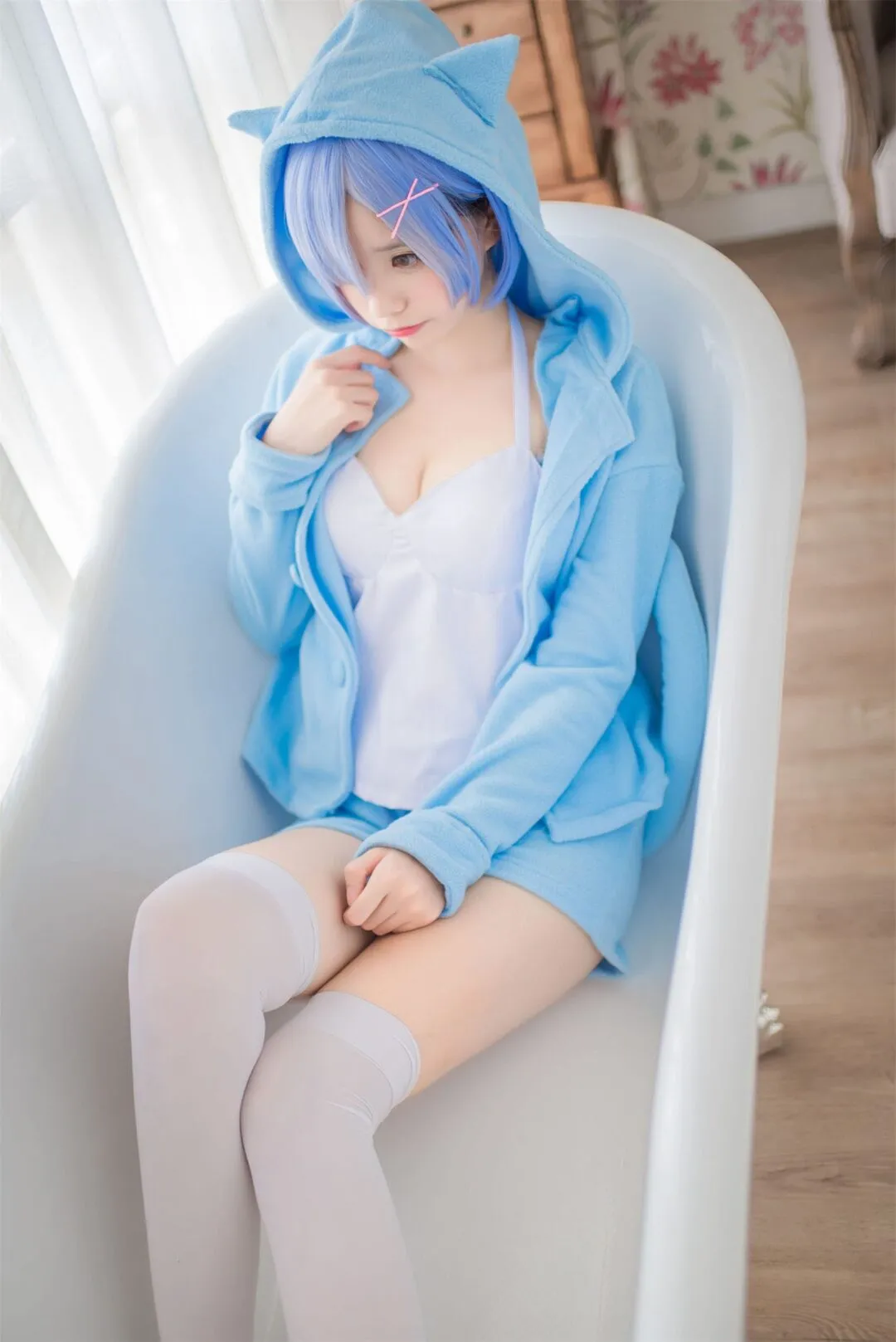 蕾姆蓝色精灵cosplay-绝对领域