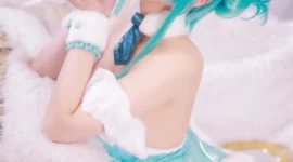 初音未来 白兔女郎 cosplay-绝对领域