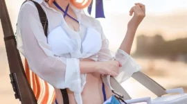《少女前线》春田泳装cosplay-绝对领域