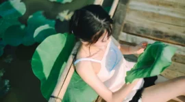 少女写真，夏荷-绝对领域