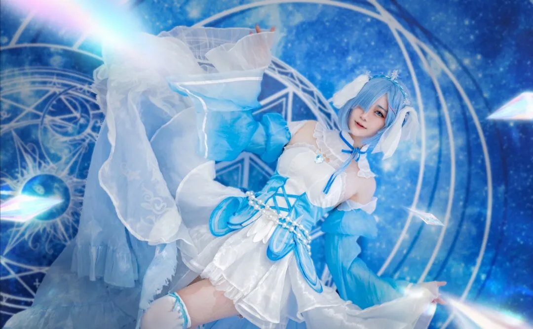 《Re：从零开始的异世界生活》—雷姆冰晶礼服-绝对领域