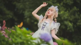 lolita私影，拍到了绣球花-绝对领域