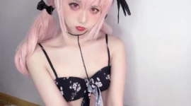 《碧蓝档案 》下江小春泳装cosplay-绝对领域