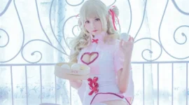 双马尾白丝美少女性感私房写真-绝对领域