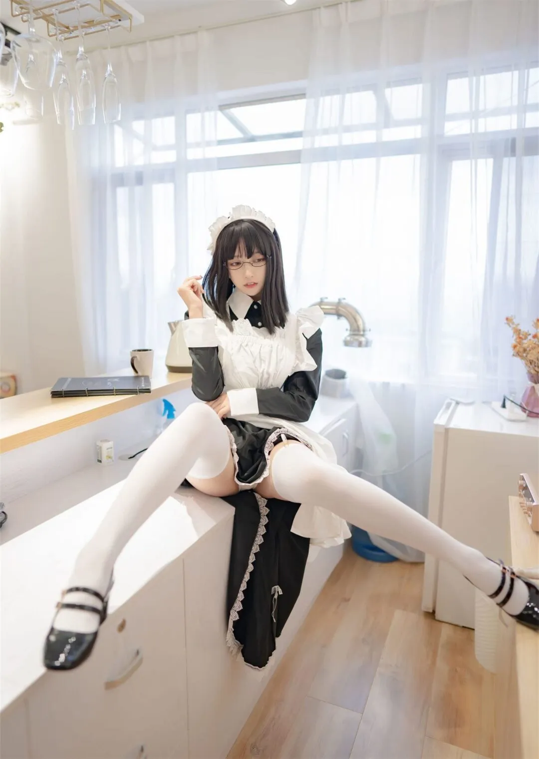 白丝女仆大胆性感写真诱惑十足-11