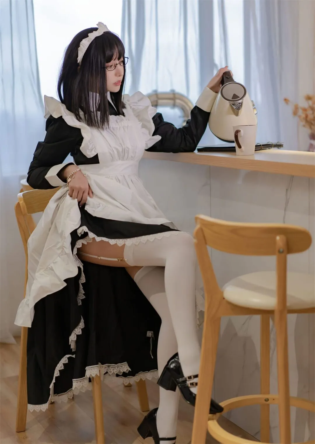 白丝女仆大胆性感写真诱惑十足-14