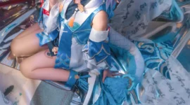 《崩坏：星穹铁道》白露cosplay-绝对领域