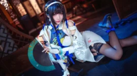 《少女前线2：追放》异乡乐徽cosplay-绝对领域
