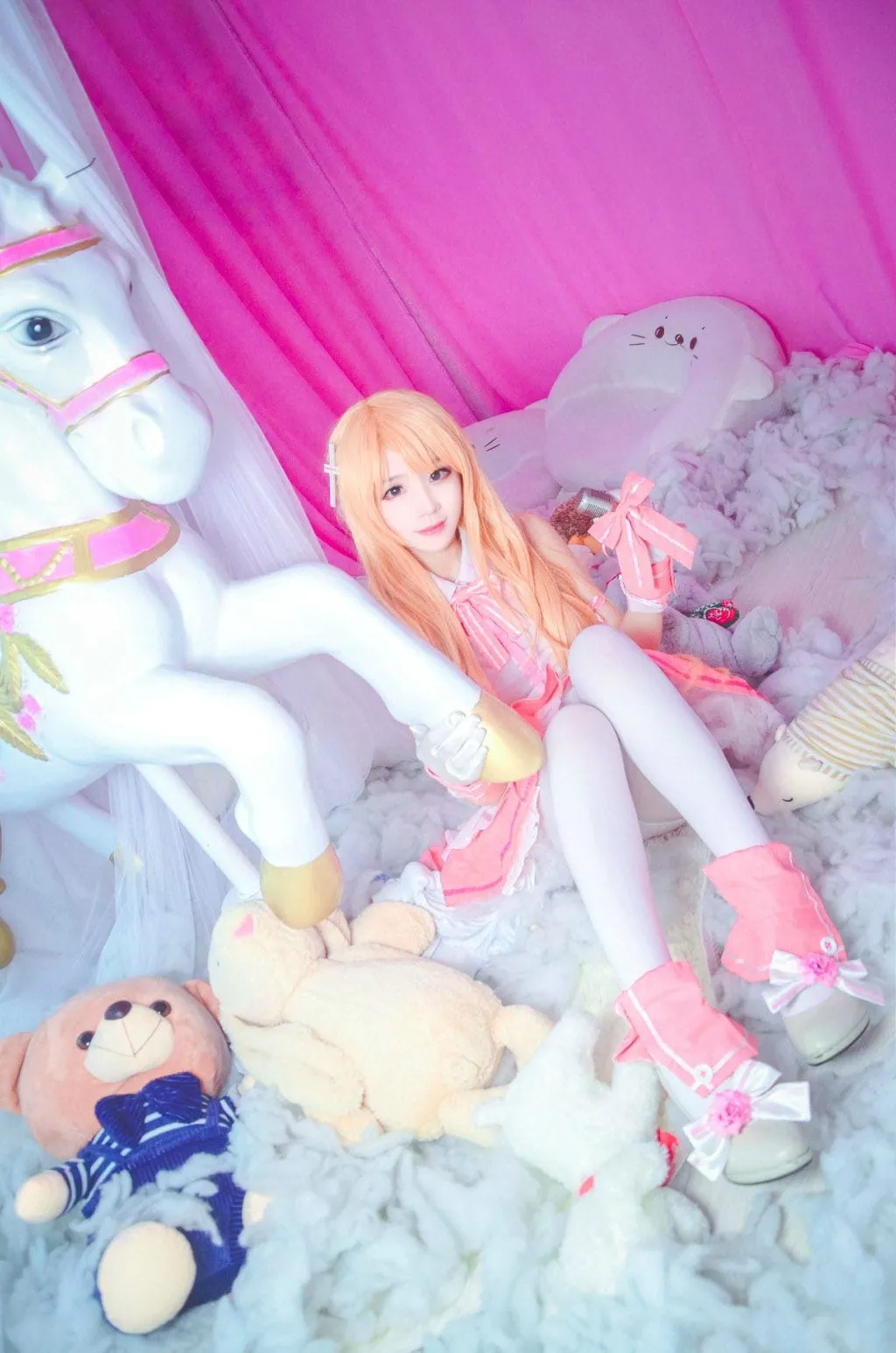 刀剑神域偶像歌手亚丝娜cosplay-绝对领域