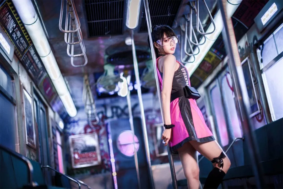 性感宅女科技风性感写真-11