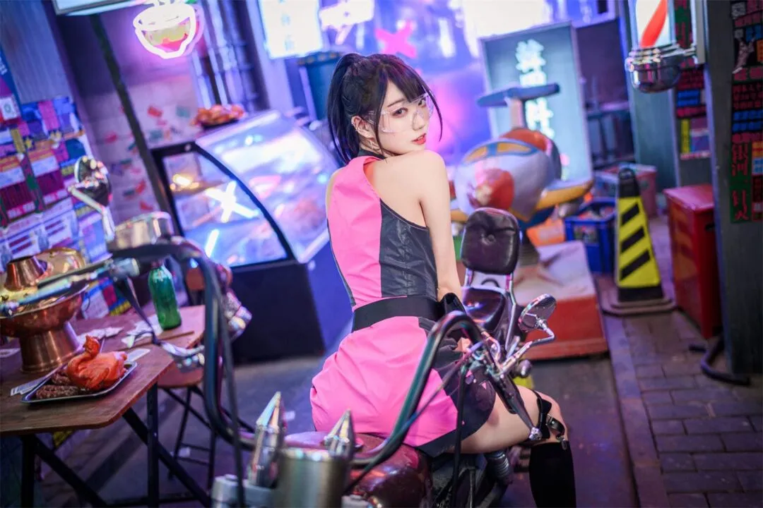 性感宅女科技风性感写真-14