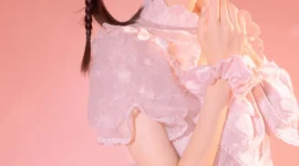 粉色精灵少女Lolita-绝对领域