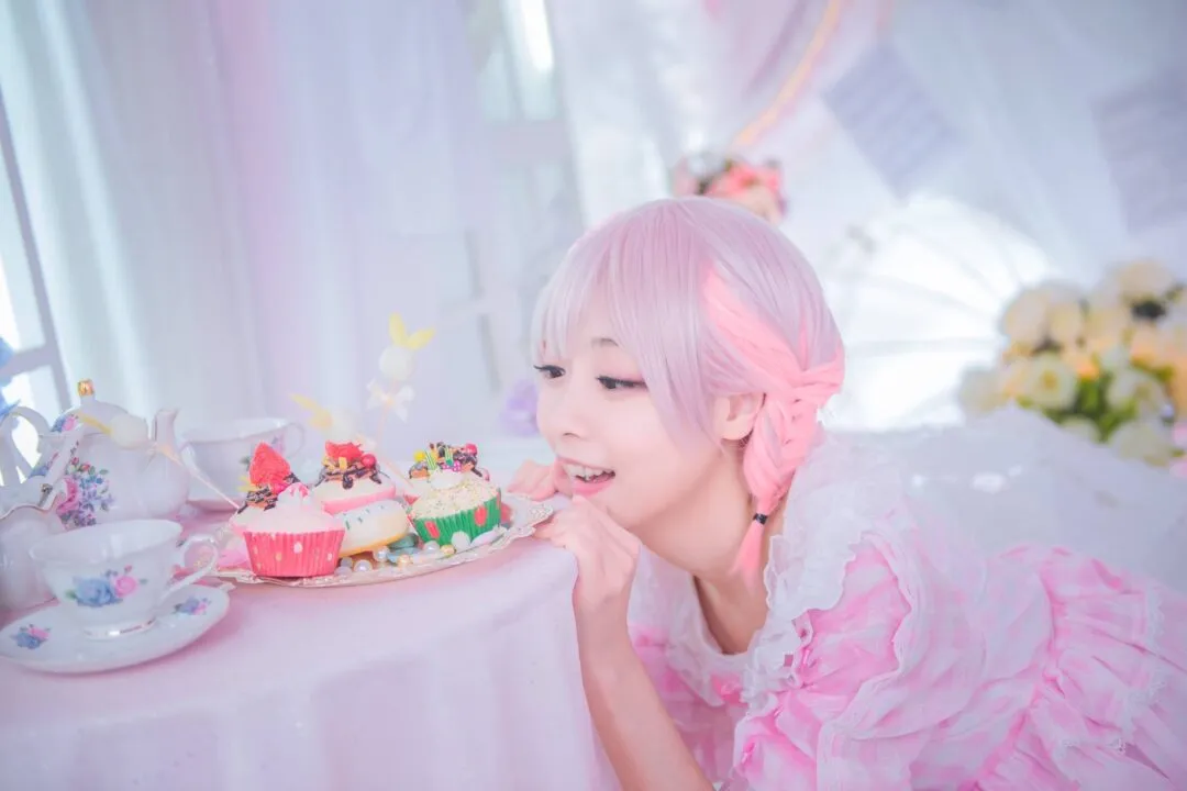 轻飘飘Lolita-绝对领域