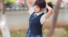 春天，花花和jk更配哦！-绝对领域