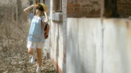 少女写真，可爱小黄帽-绝对领域