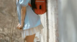 少女写真，可爱小黄帽-绝对领域