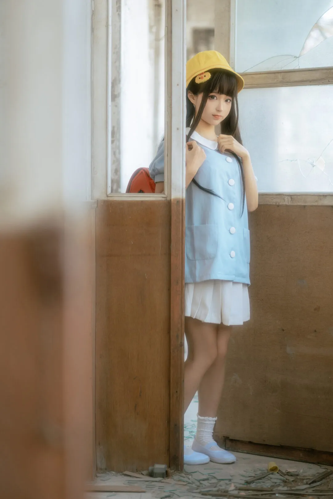 少女写真，可爱小黄帽-绝对领域