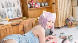 猫娘室内居家性感巨乳写真-绝对领域