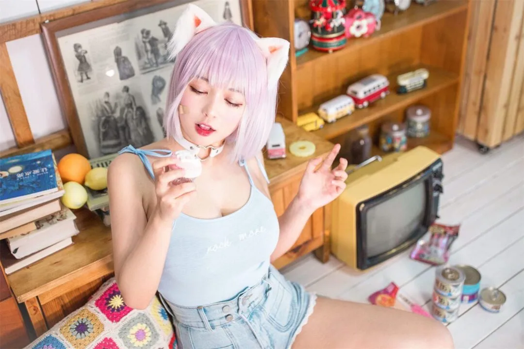 猫娘室内居家性感巨乳写真-15