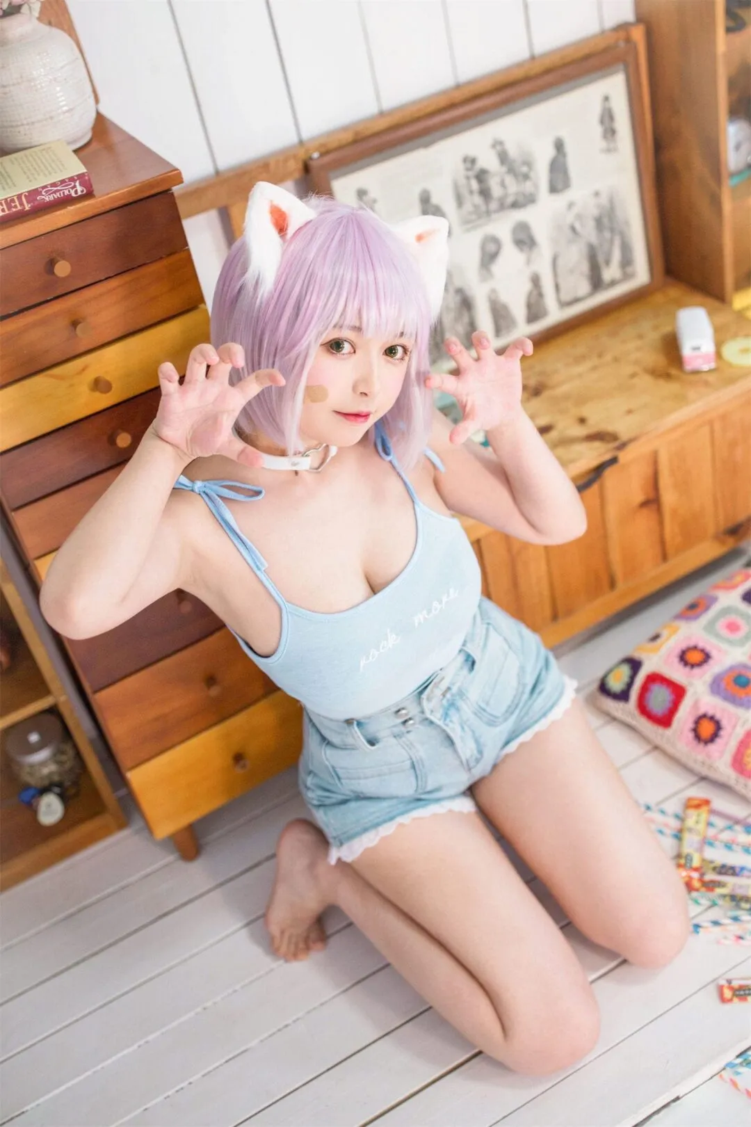 猫娘室内居家性感巨乳写真-18