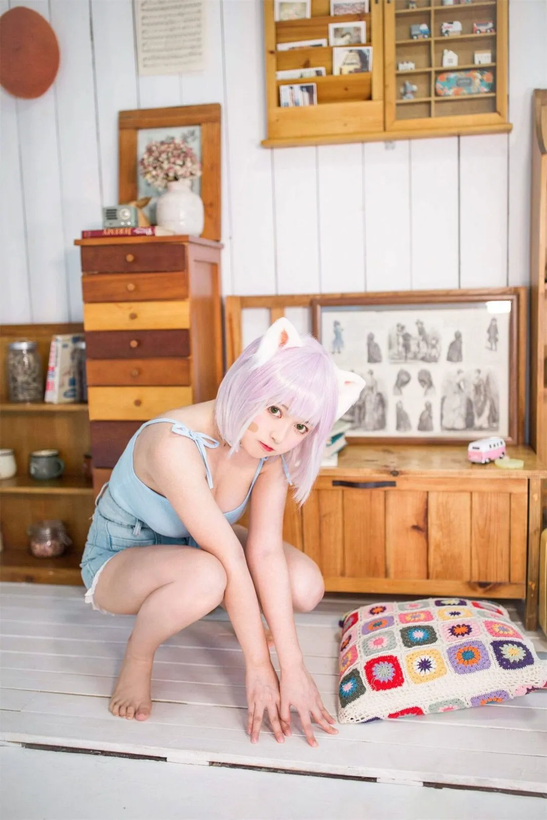猫娘室内居家性感巨乳写真-1