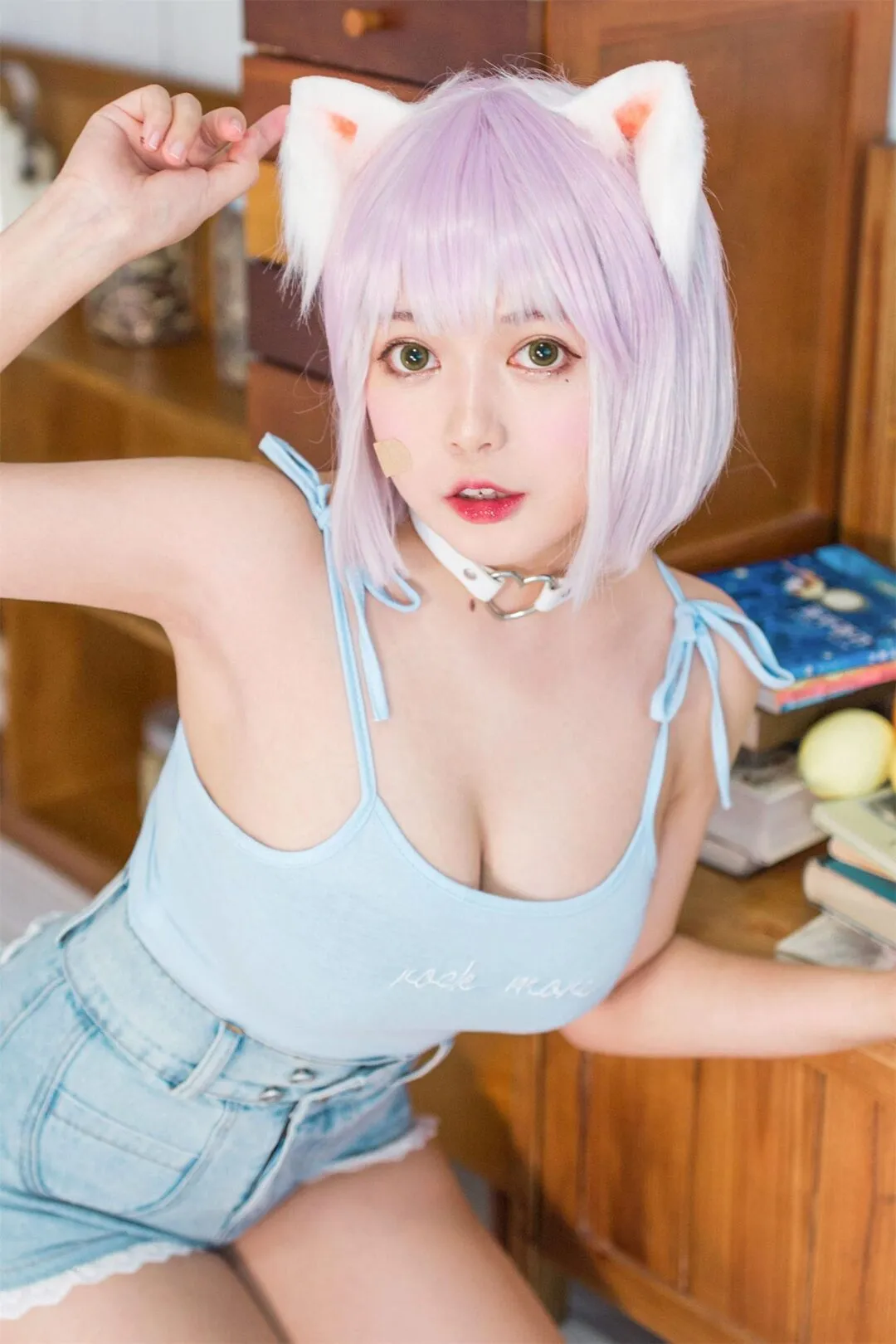 猫娘室内居家性感巨乳写真-34