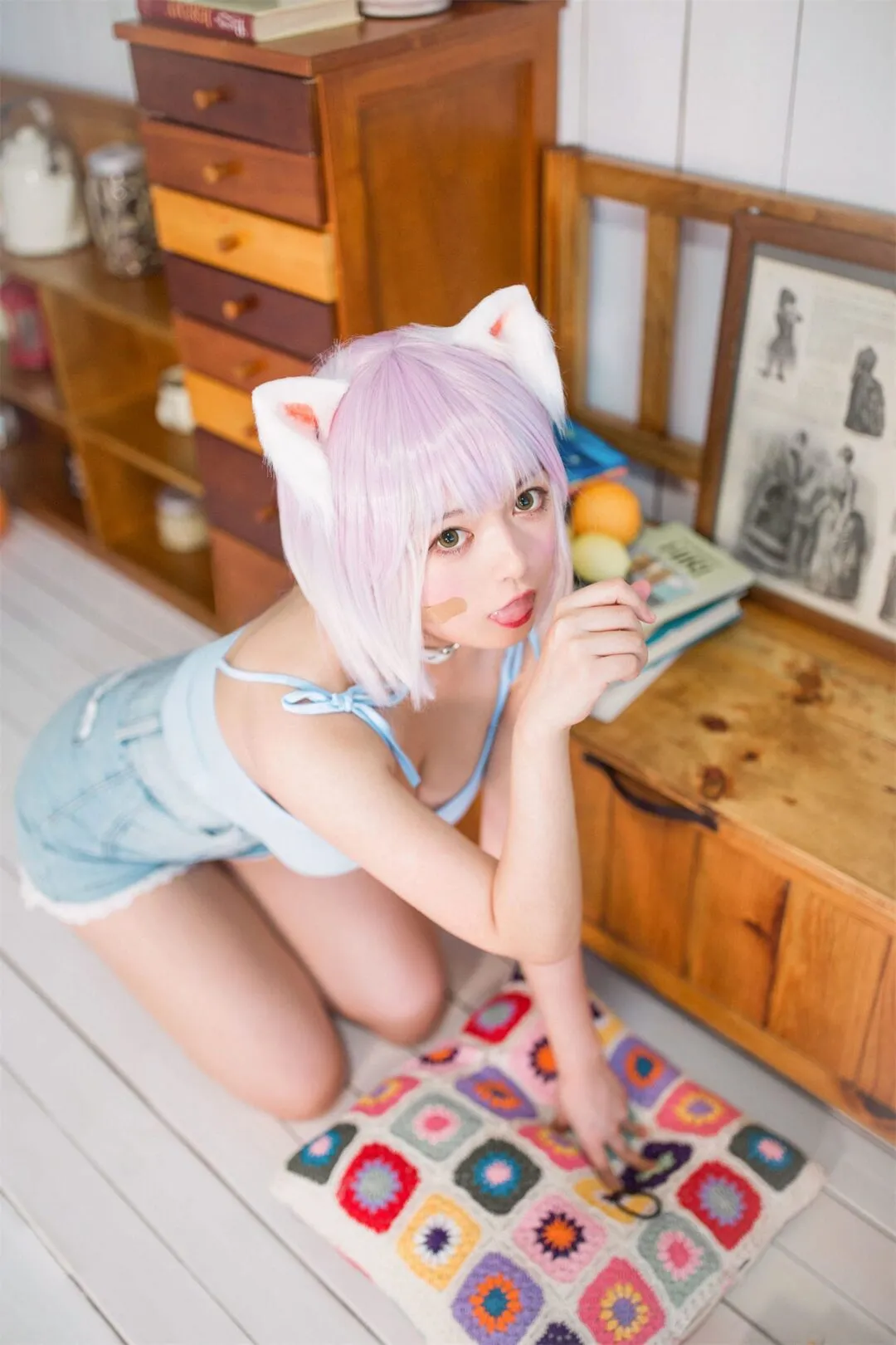 猫娘室内居家性感巨乳写真-35