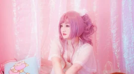 私影，粉色世界-绝对领域