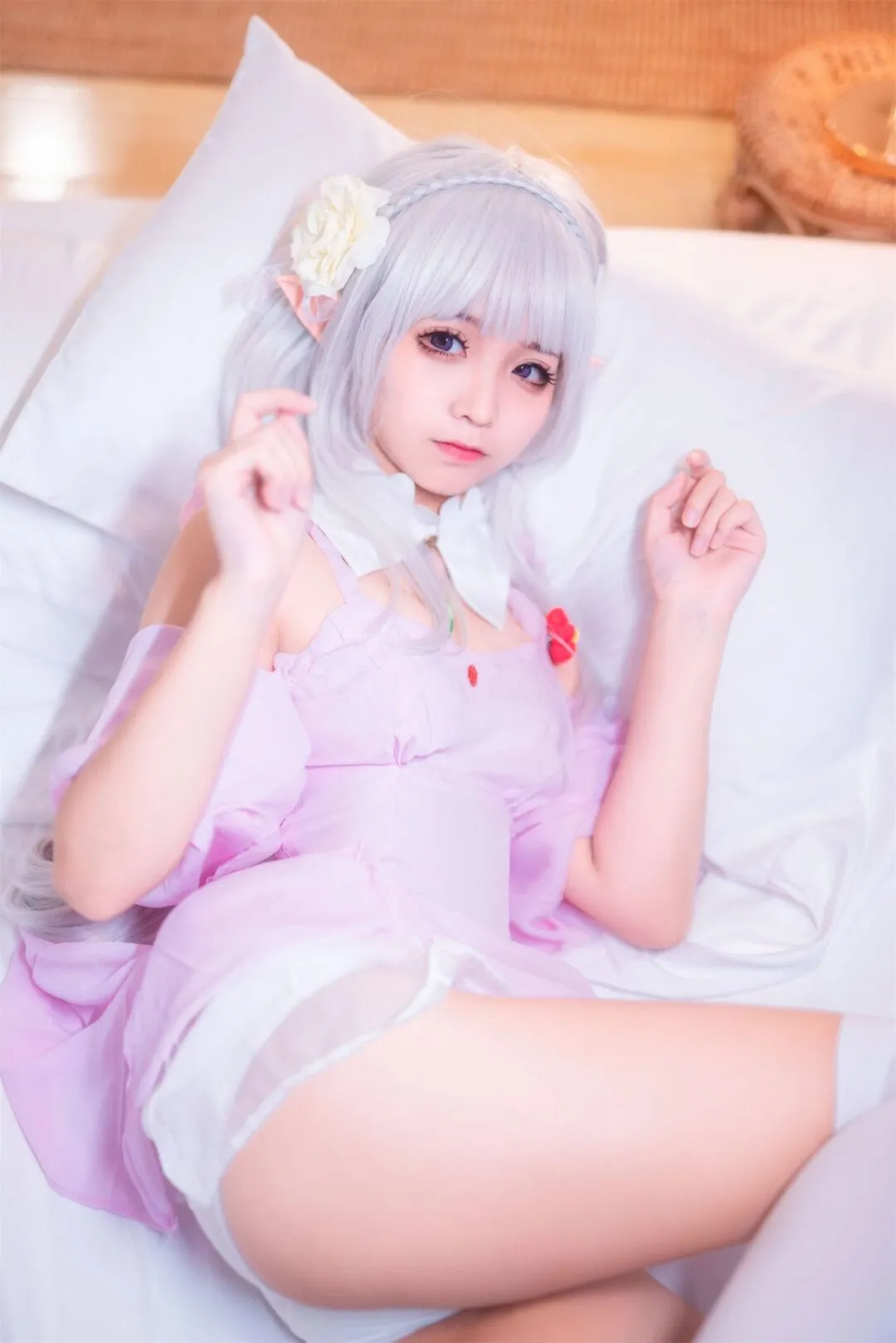 艾米莉亚的睡衣cosplay-绝对领域