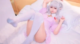 艾米莉亚的睡衣cosplay-绝对领域