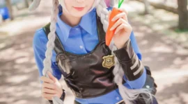 《疯狂动物城》朱迪cosplay-绝对领域