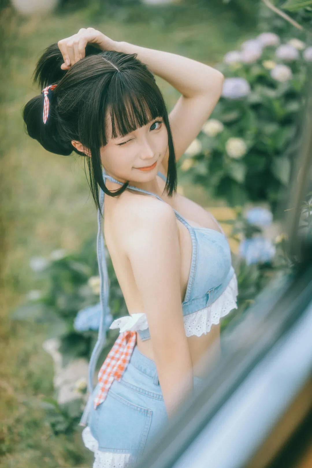 《大巴车》少女写真-绝对领域