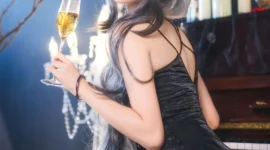巨乳美少女性感礼服私房写真-绝对领域