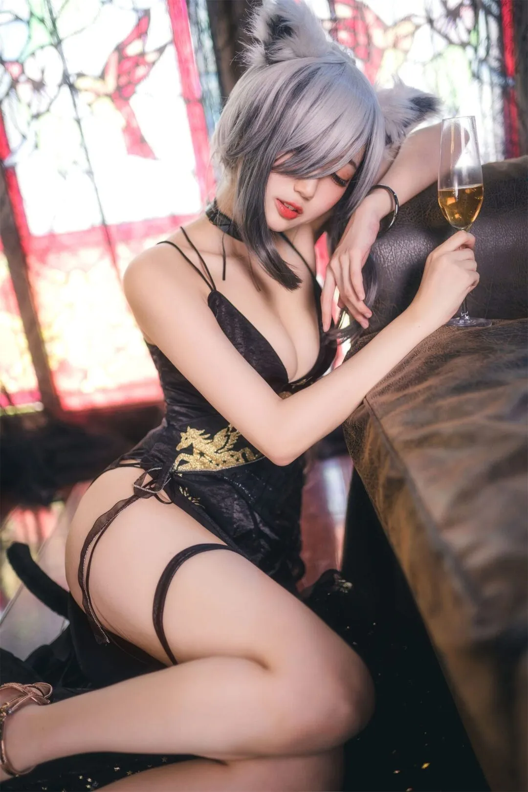 巨乳美少女性感礼服私房写真-22