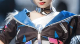 《崩坏 星穹铁道》银狼cosplay-绝对领域