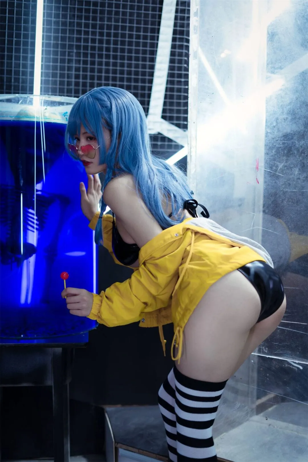 巨乳美少女宅女性感泳衣写真-14