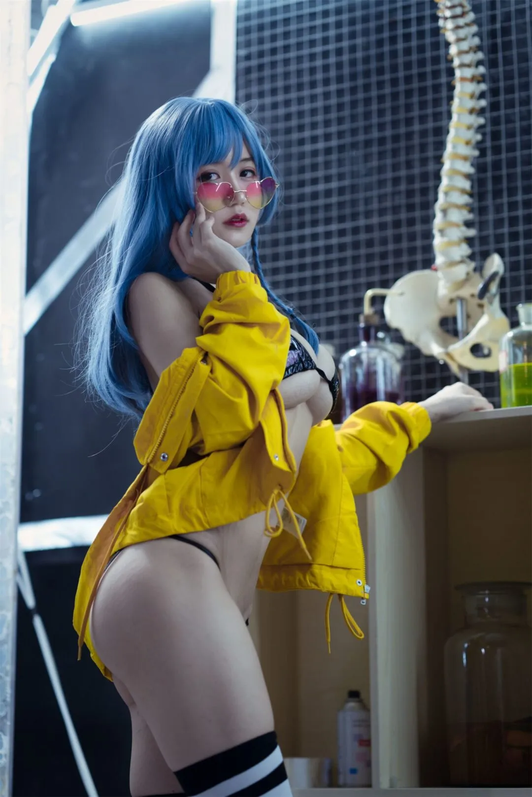 巨乳美少女宅女性感泳衣写真-21
