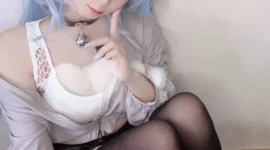 《少前云图计划》芙洛伦药心巧克力cosplay-绝对领域