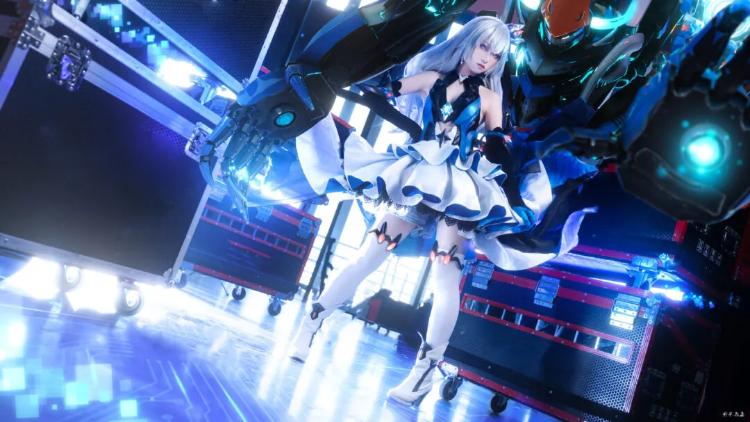 《崩坏3》 理之律者cosplay-绝对领域